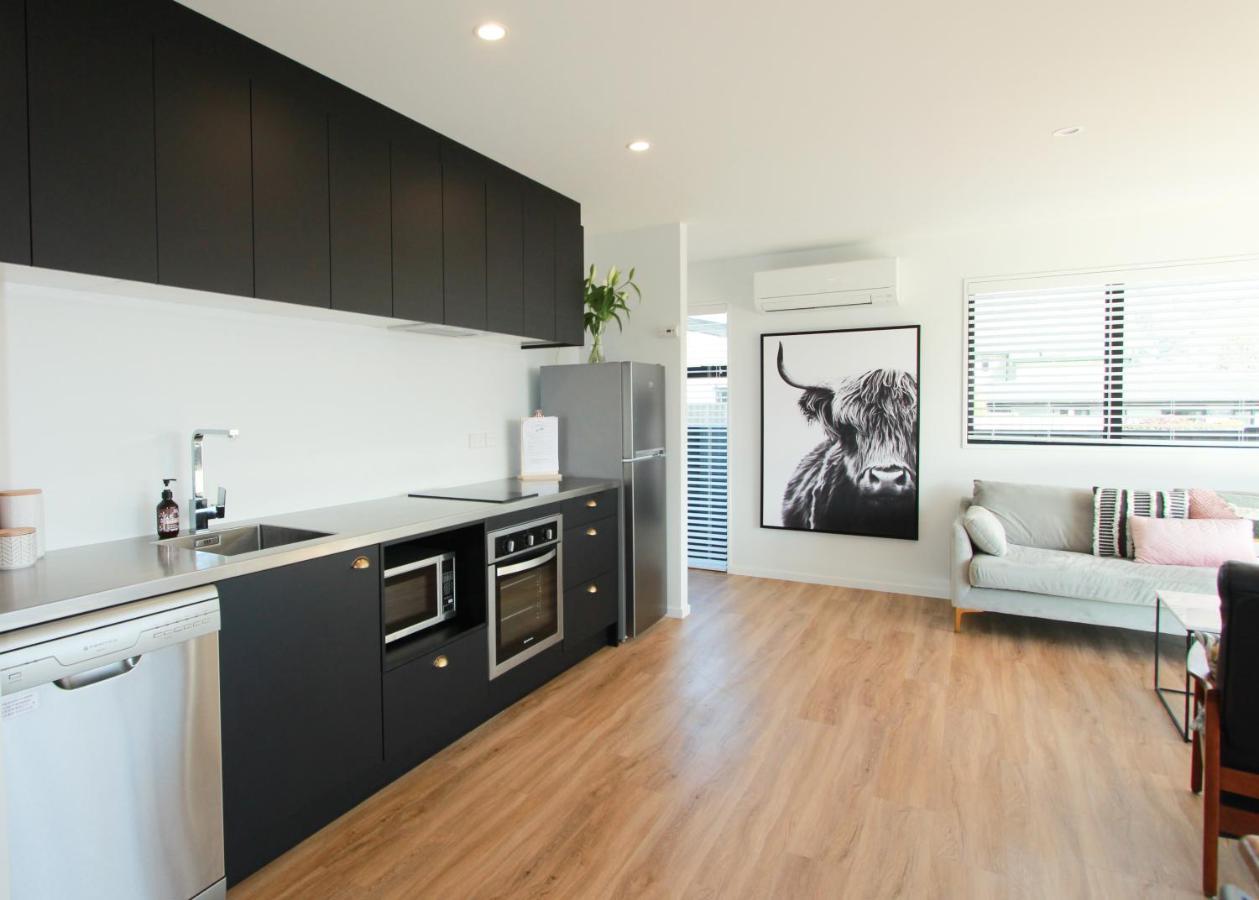 3 - Sunny Brand New House Villa Wanaka Luaran gambar