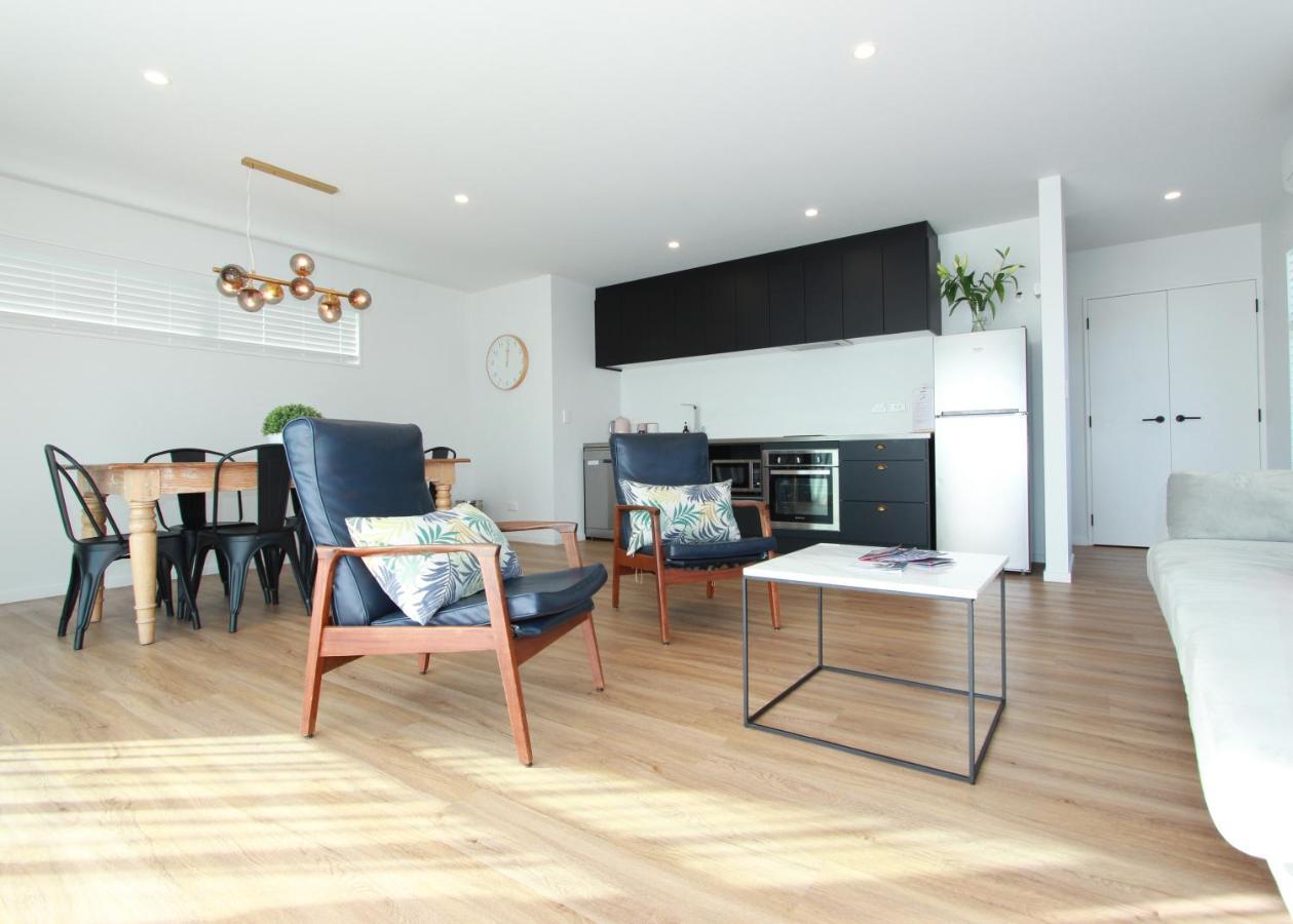 3 - Sunny Brand New House Villa Wanaka Luaran gambar