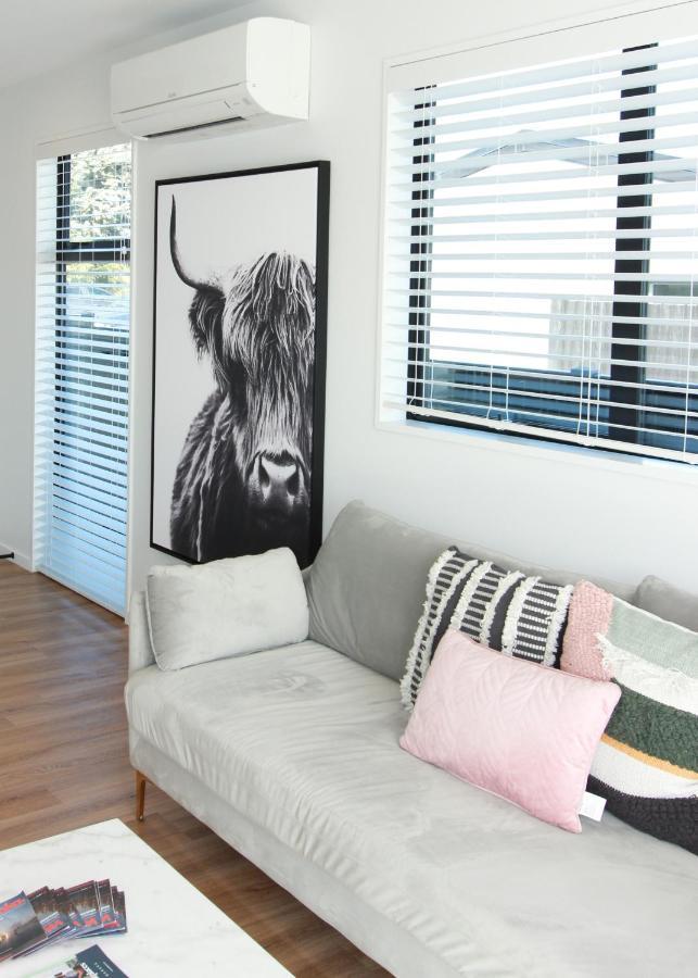 3 - Sunny Brand New House Villa Wanaka Luaran gambar
