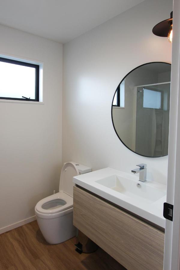 3 - Sunny Brand New House Villa Wanaka Luaran gambar