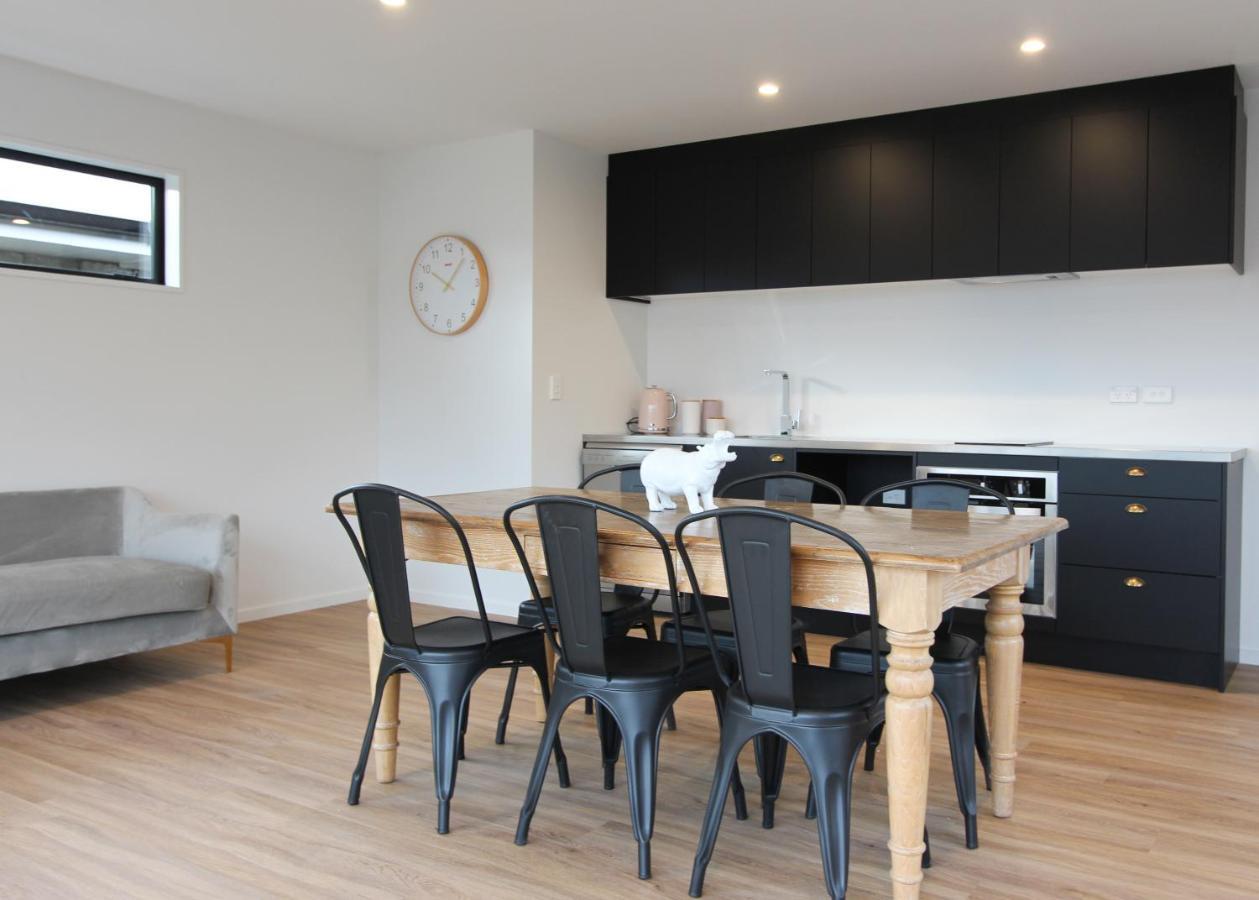 3 - Sunny Brand New House Villa Wanaka Luaran gambar